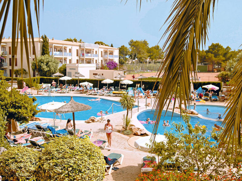 Protur Floriana Resort