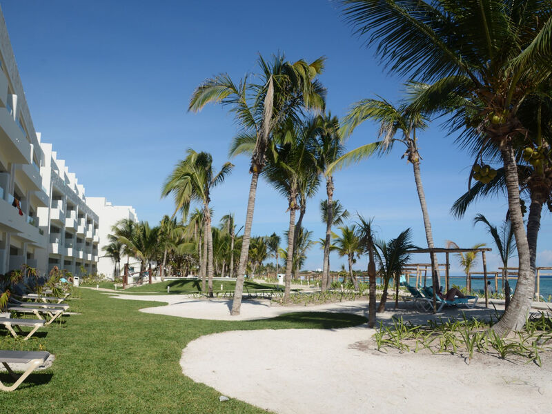 Akumal Bay Resort