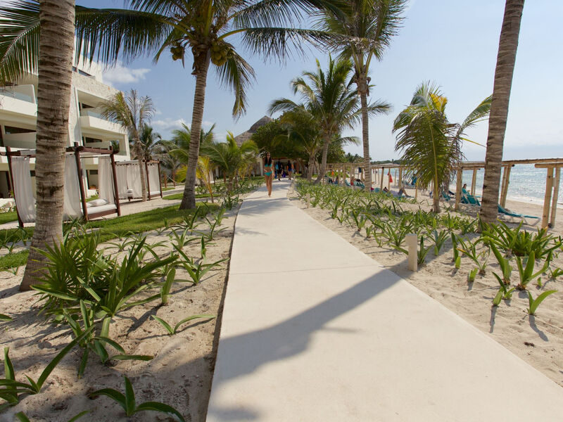 Akumal Bay Resort