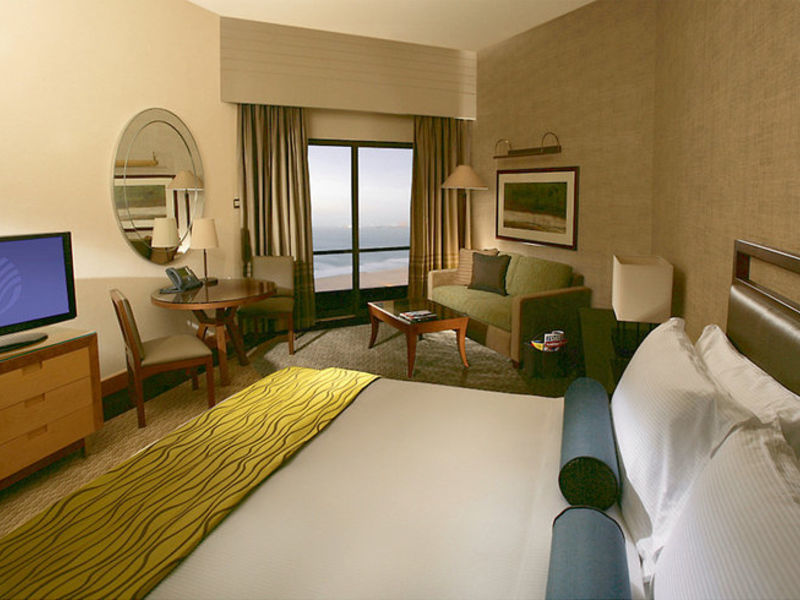 Amwaj Rotana Jumeirah Beach