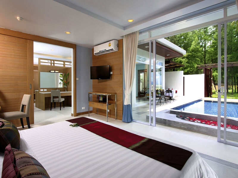 Apsara Beachfront Resort &Amp; Villa