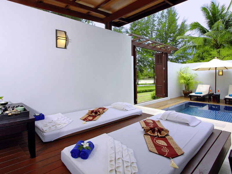 Apsara Beachfront Resort &Amp; Villa