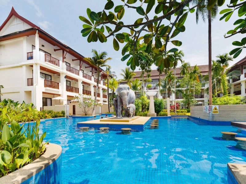 Apsara Beachfront Resort &Amp; Villa