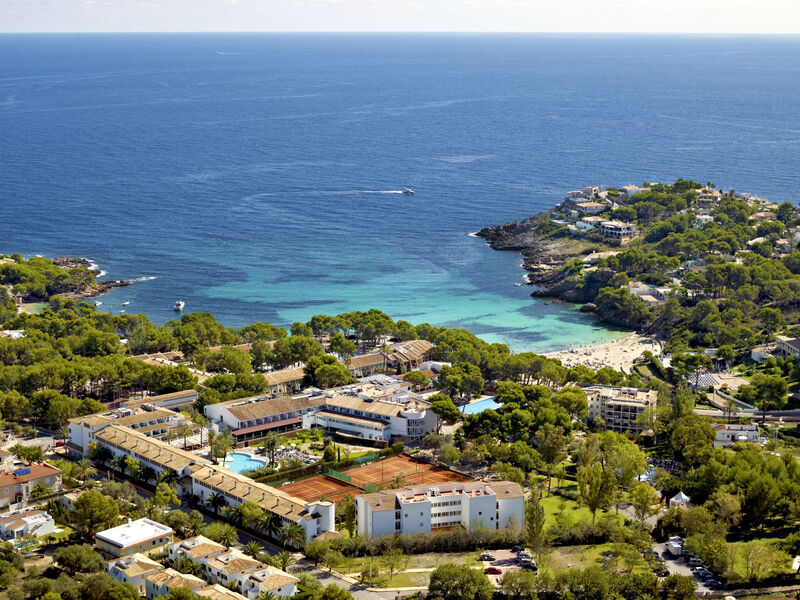 Beach Club Font De Sa Cala