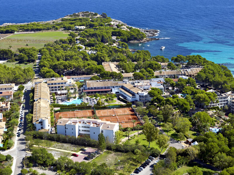 Beach Club Font De Sa Cala