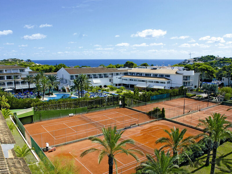 Beach Club Font De Sa Cala