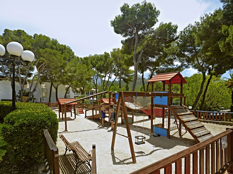 Beach Club Font De Sa Cala