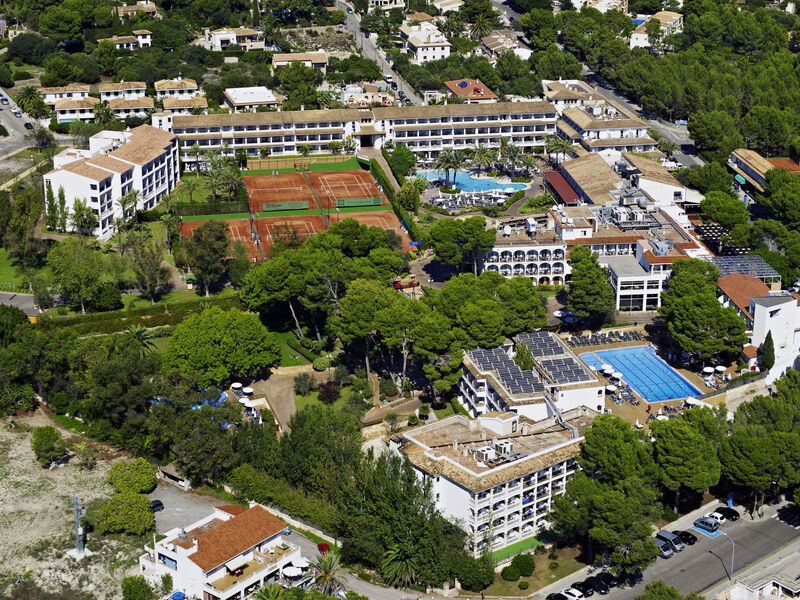 Beach Club Font De Sa Cala