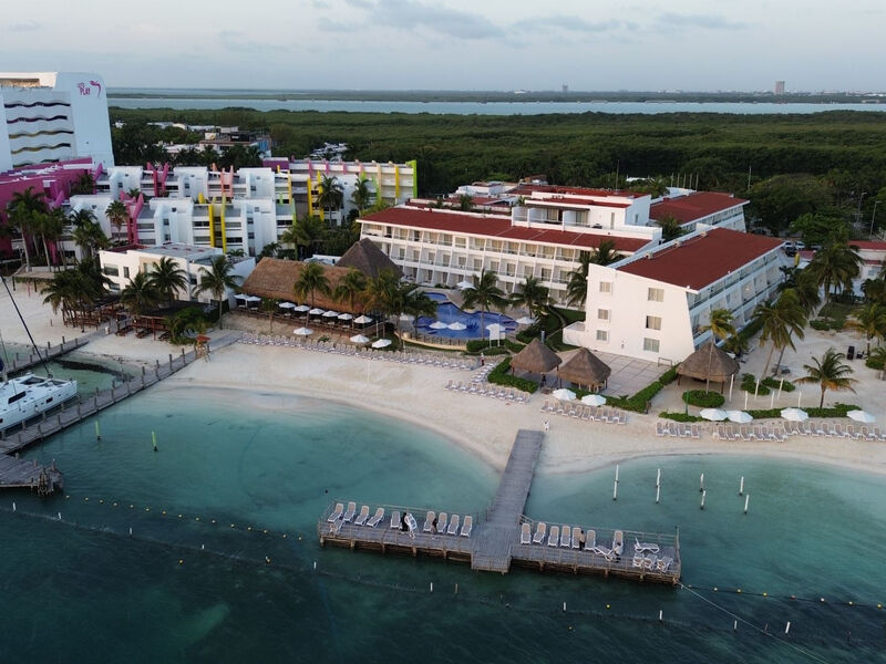 Cancun Bay Resort