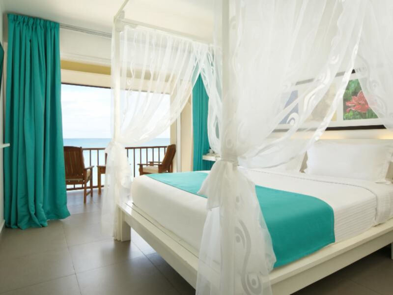 Coral Strand Smart Choice Hotel