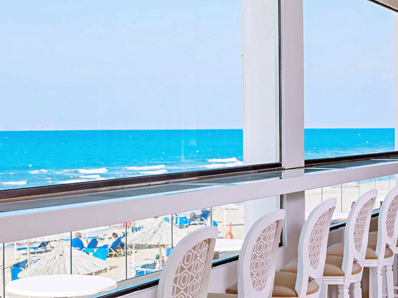 Creta Beach Hotel & Bungalows