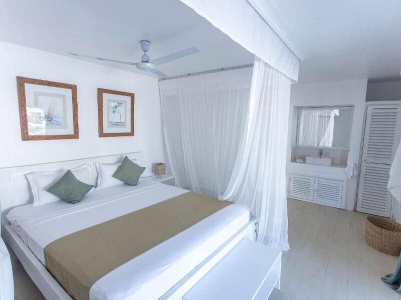 Dhow Inn Boutique Hotel