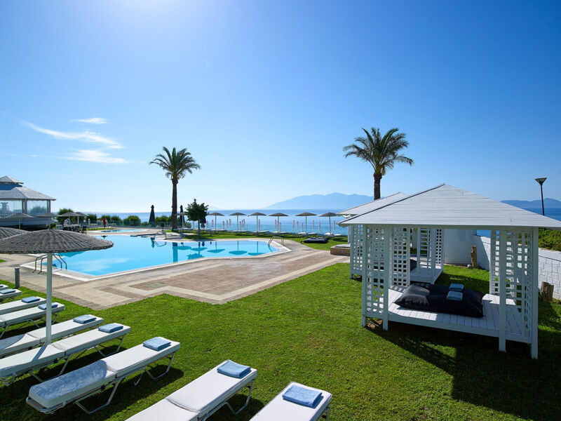 Dimitra Beach Hotel &Amp; Suites