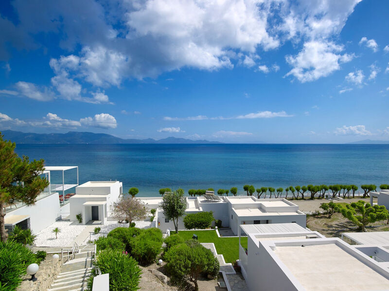 Dimitra Beach Hotel &Amp; Suites