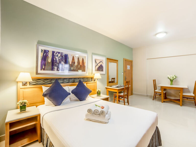 Golden Sands Hotel Apartments