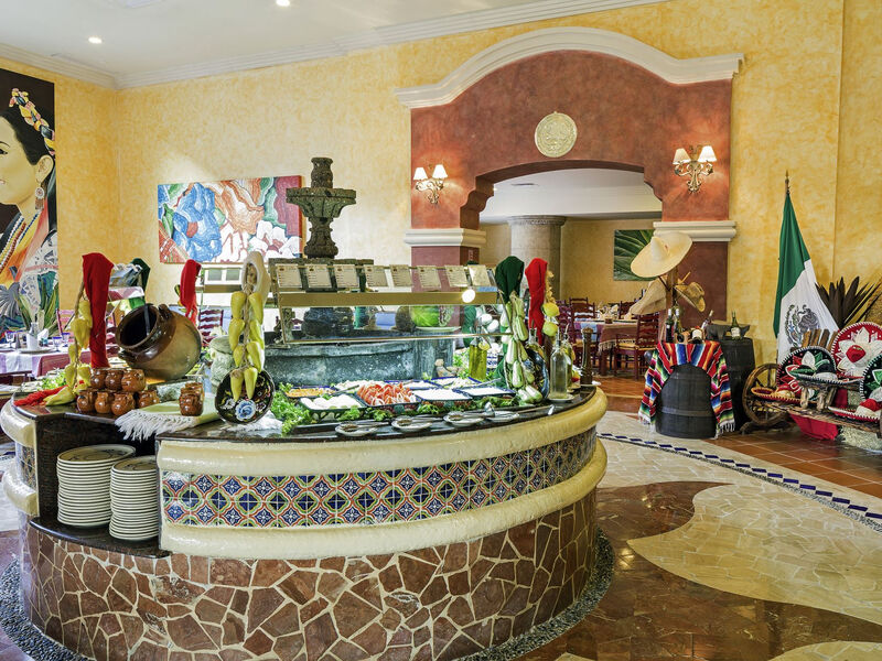 Grand Palladium Colonial Resort &Amp; Spa