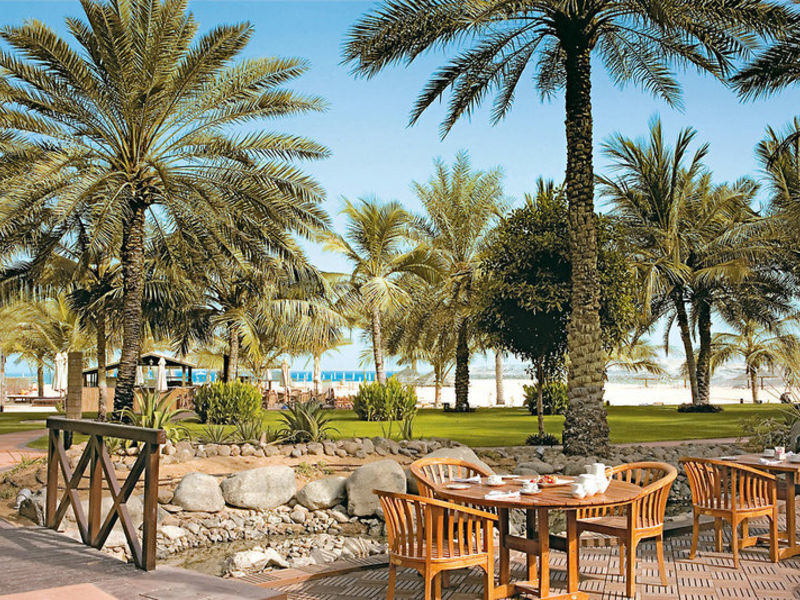 Habtoor Grand Resort Autogr. C.