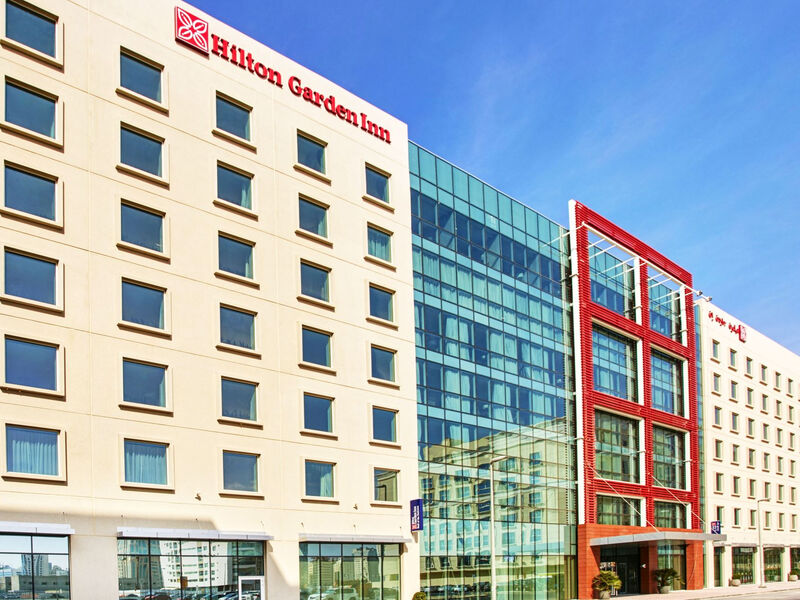 Hilton Garden Inn Dubai, Mall Avenue