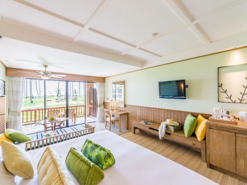 Katathani Phuket Beach Resort