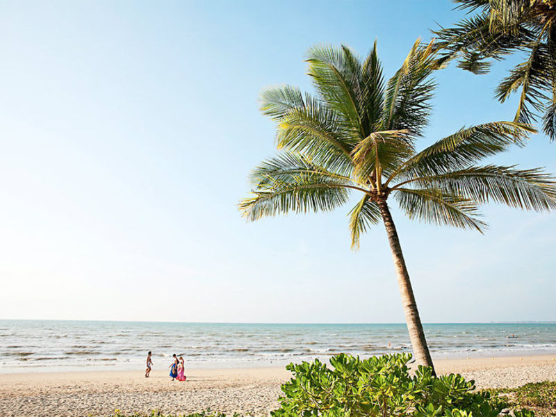 Le Meridien Khao Lak Beach