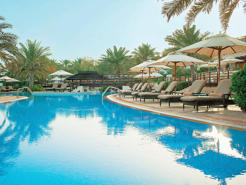 Le Meridien Mina Seyahi Beach