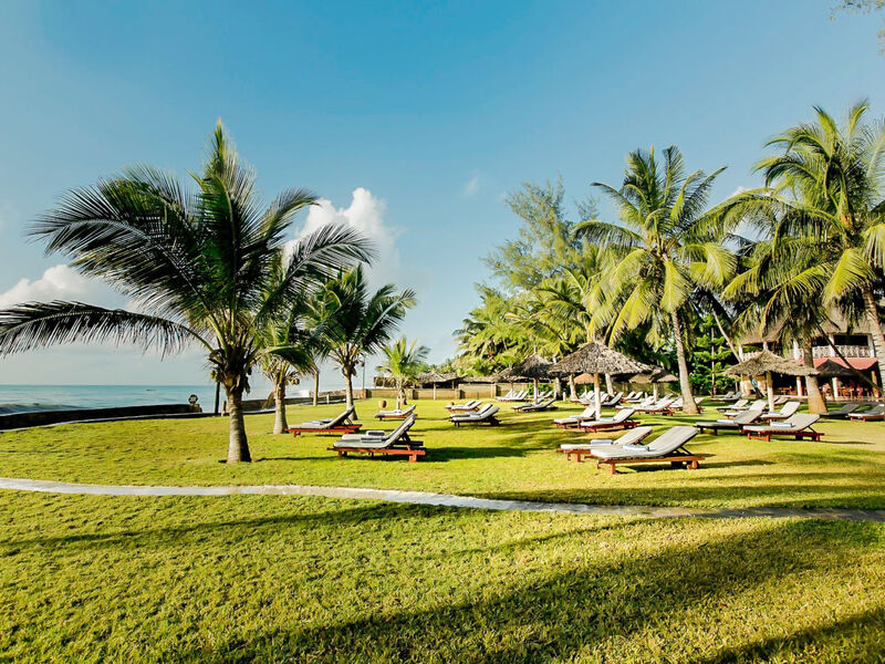 Neptune Palm Beach Boutique Resort &Amp; Spa