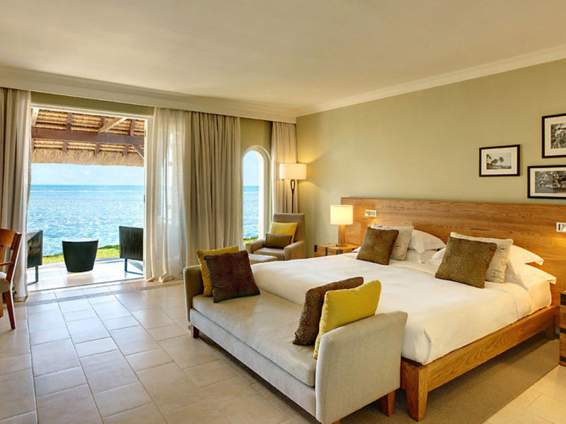 Outrigger MauritiusBeachResort