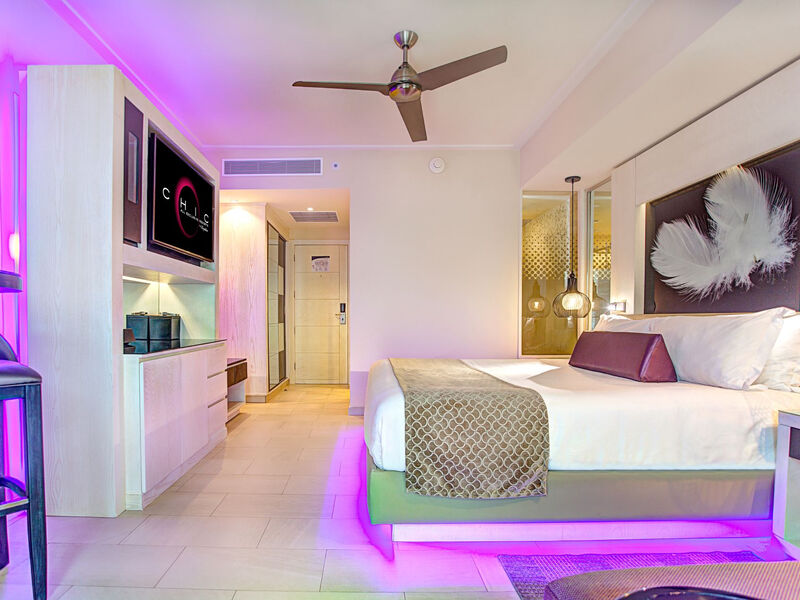 Royalton Chic Punta Cana Resort &Amp; Spa