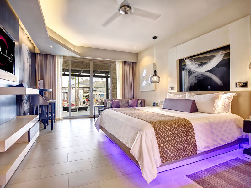 Royalton Chic Punta Cana Resort &Amp; Spa