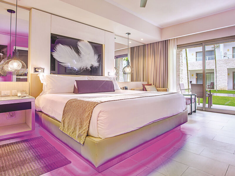 Royalton Chic Punta Cana Resort &Amp; Spa