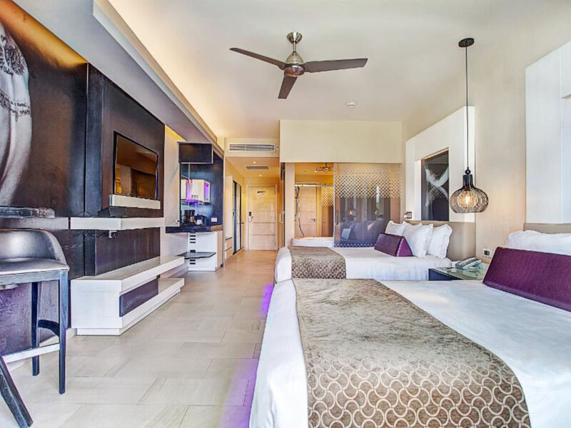 Royalton Chic Punta Cana Resort &Amp; Spa