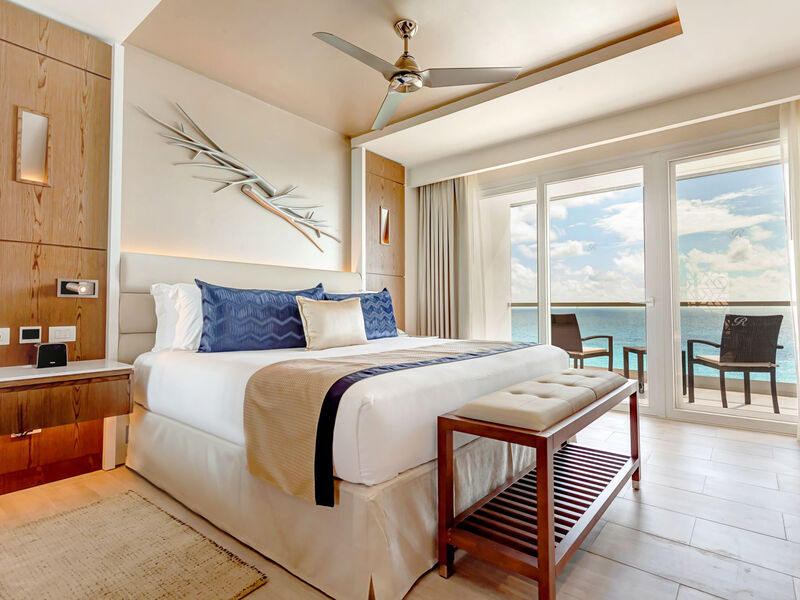 Royalton Chic Suites Cancun Resort &Amp; Spa