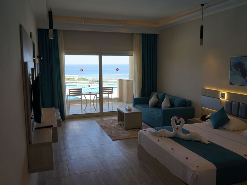 Sirena Beach Resort &Amp; Spa