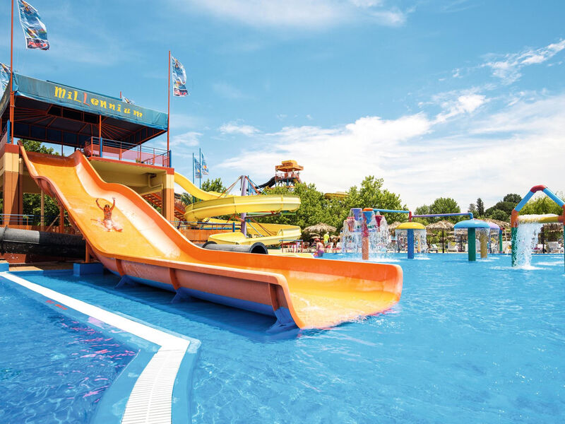 Splashworld Aqualand Resort