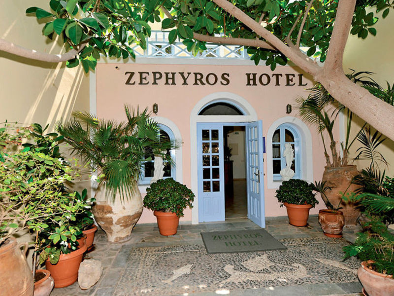 Zephyros Hotel